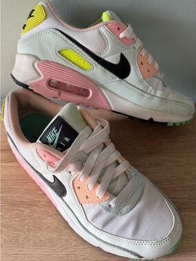 Women’s Nike air max 90 neon Easter 7.5